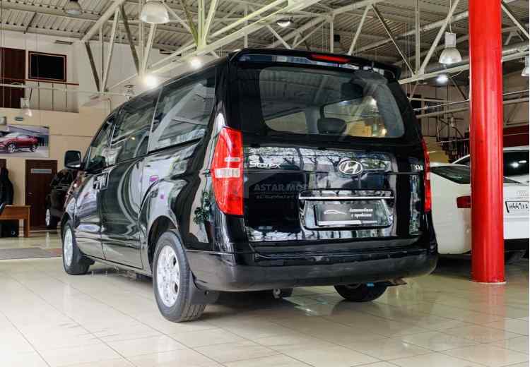 Hyundai Grand Starex I