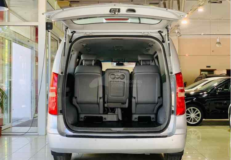 Hyundai Grand Starex I