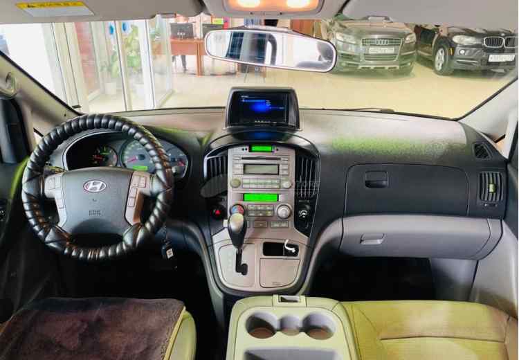 Hyundai Grand Starex I