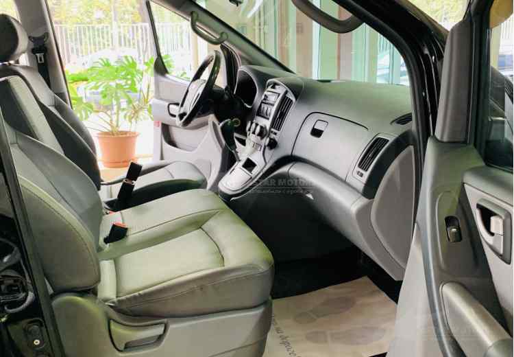 Hyundai Grand Starex I