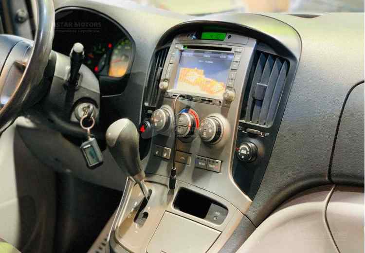 Hyundai Grand Starex I