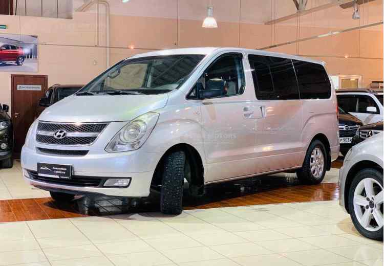 Hyundai Grand Starex I