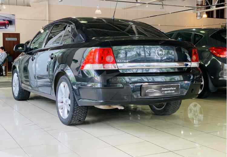 Opel Astra J Рестайлинг