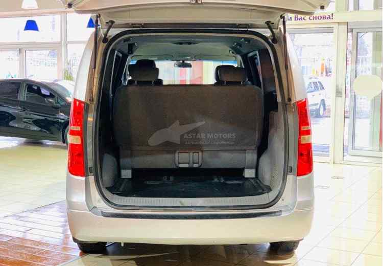 Hyundai Grand Starex I