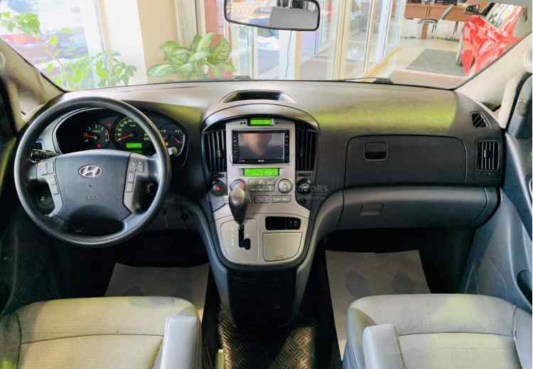 Hyundai Grand Starex I