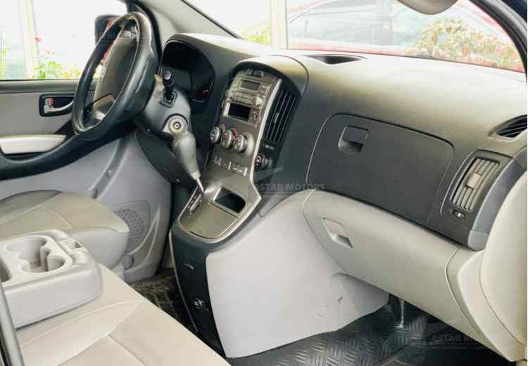 Hyundai Grand Starex I