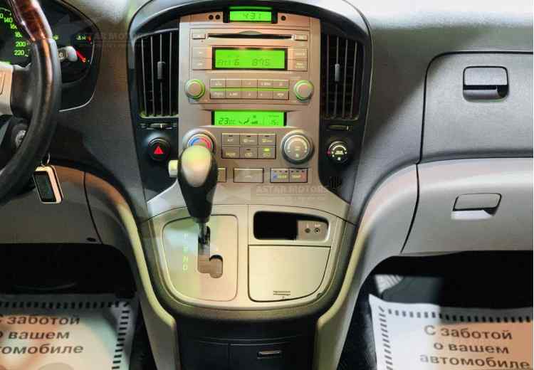 Hyundai Grand Starex I