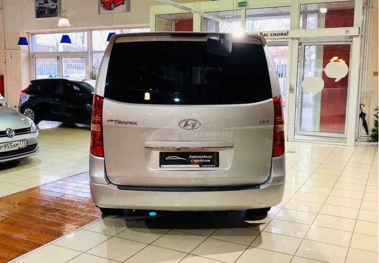 Hyundai Grand Starex I