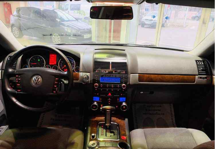 Volkswagen Touareg I Рестайлинг