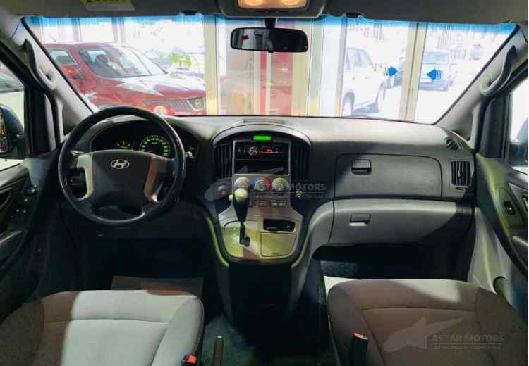 Hyundai Grand Starex I