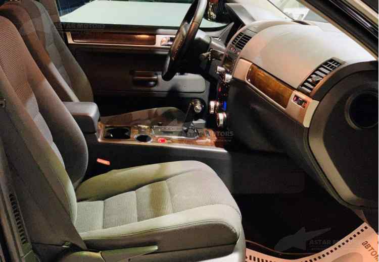 Volkswagen Touareg I Рестайлинг