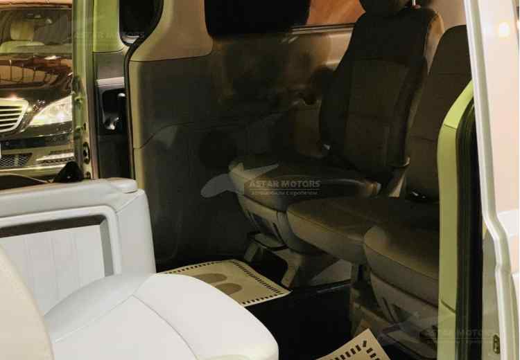 Hyundai Grand Starex I