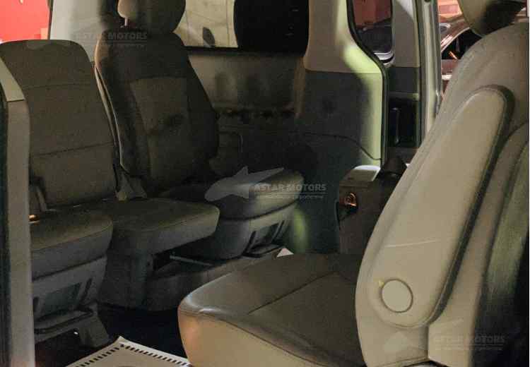 Hyundai Grand Starex I