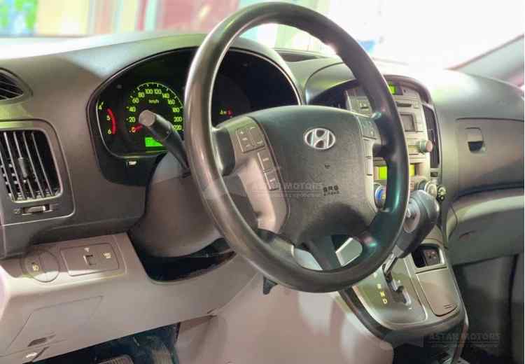 Hyundai Grand Starex I