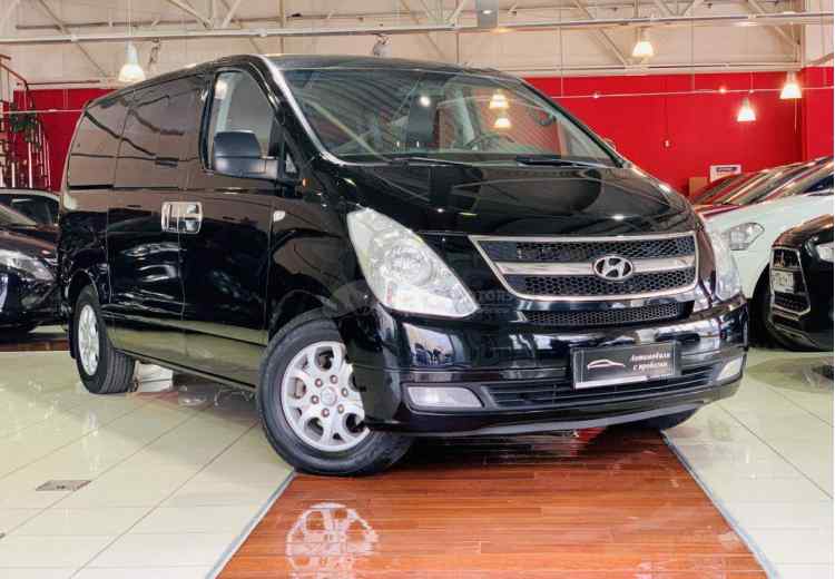 Hyundai Grand Starex I