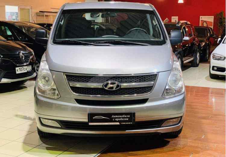 Hyundai Grand Starex I