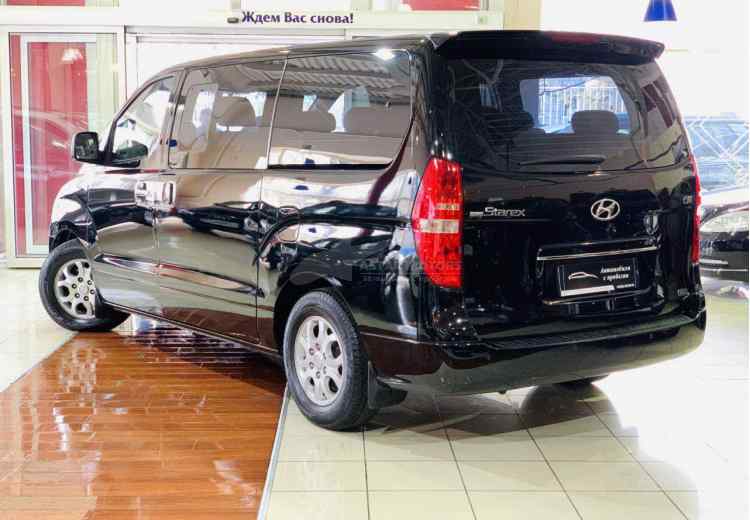 Hyundai Grand Starex I