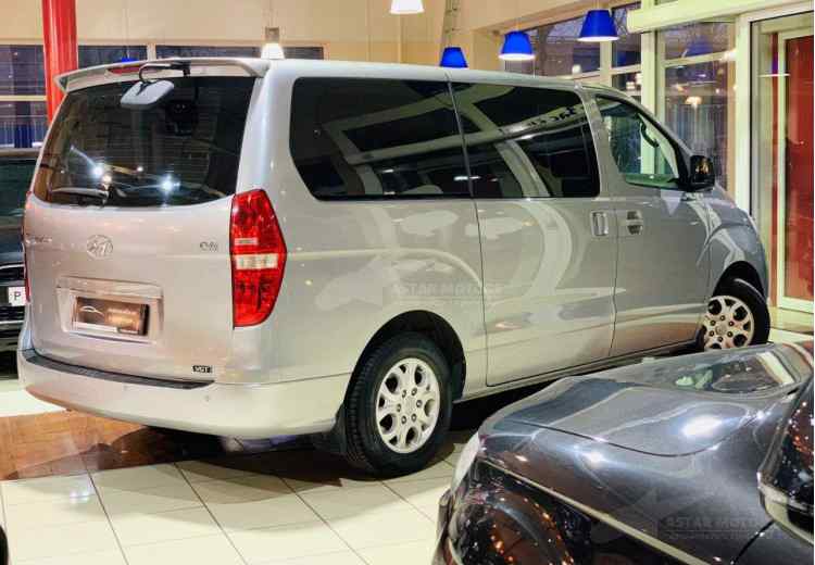 Hyundai Grand Starex I