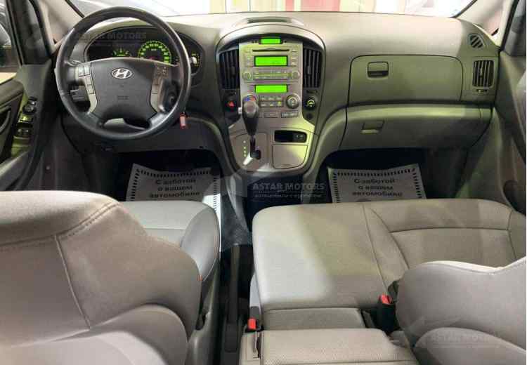 Hyundai Grand Starex I