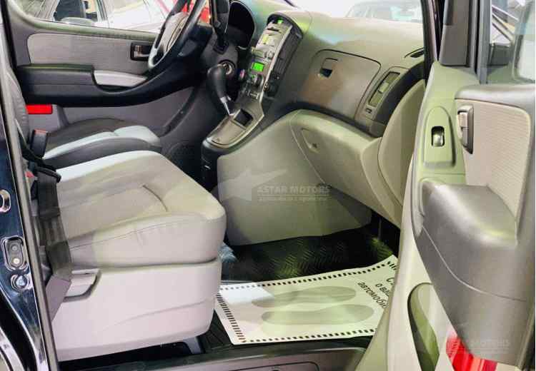 Hyundai Grand Starex I