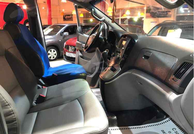 Hyundai Grand Starex I