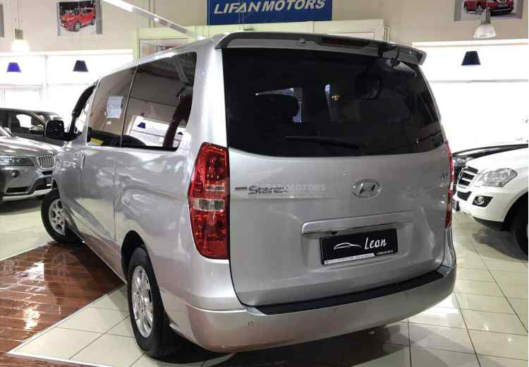Hyundai Grand Starex I