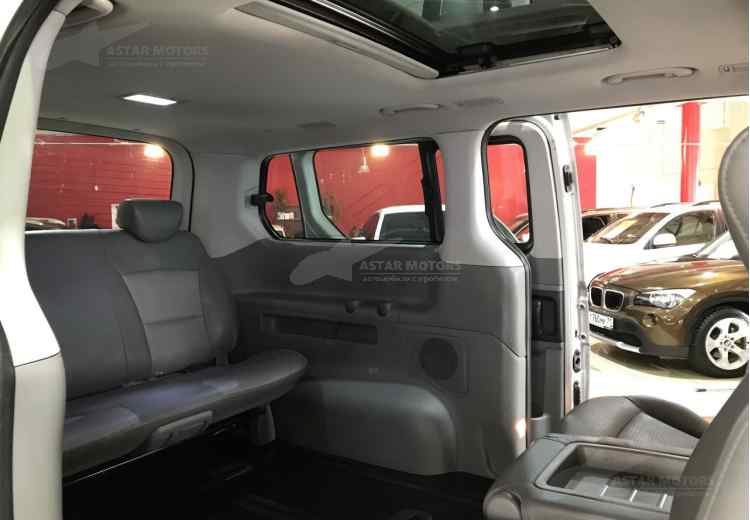 Hyundai Grand Starex I