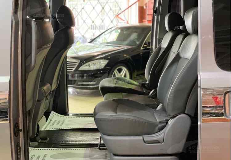 Hyundai Grand Starex I