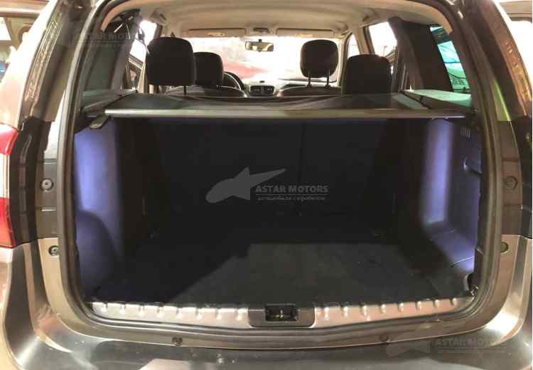 Nissan Terrano III (D10)