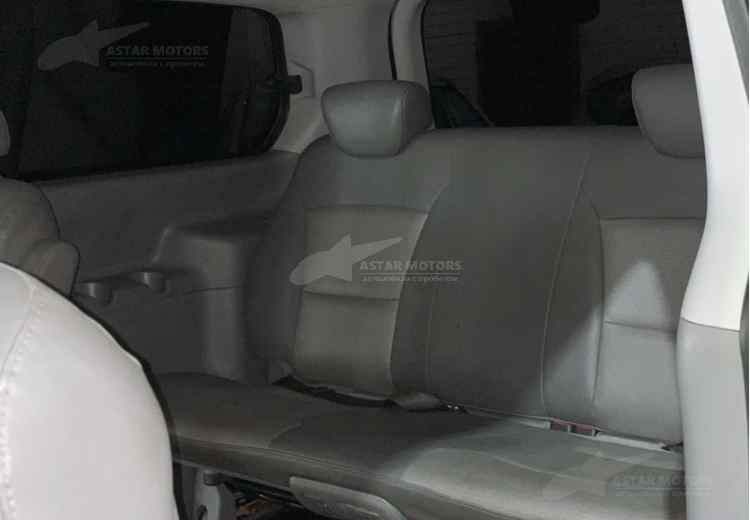 Hyundai Grand Starex I