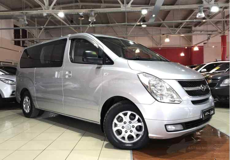 Hyundai Grand Starex I