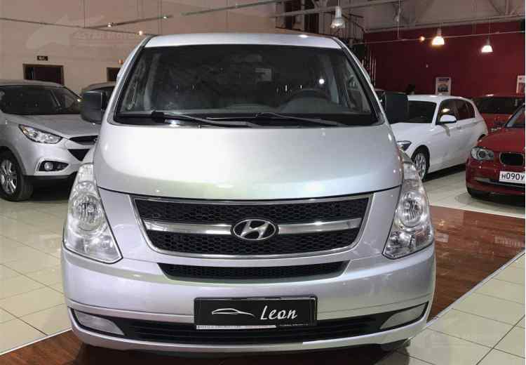Hyundai Grand Starex I