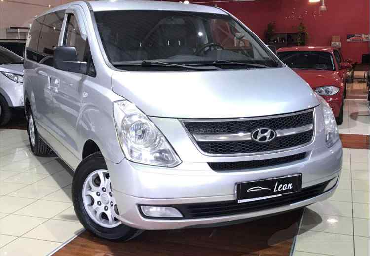 Hyundai Grand Starex I