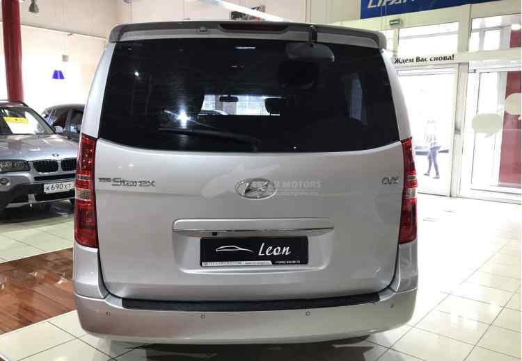 Hyundai Grand Starex I