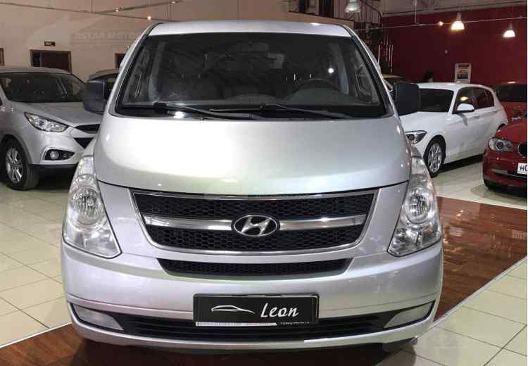 Hyundai Grand Starex I