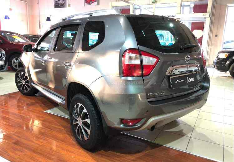 Nissan Terrano III (D10)