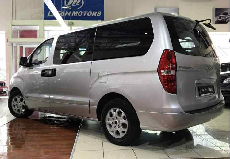 Hyundai Grand Starex I