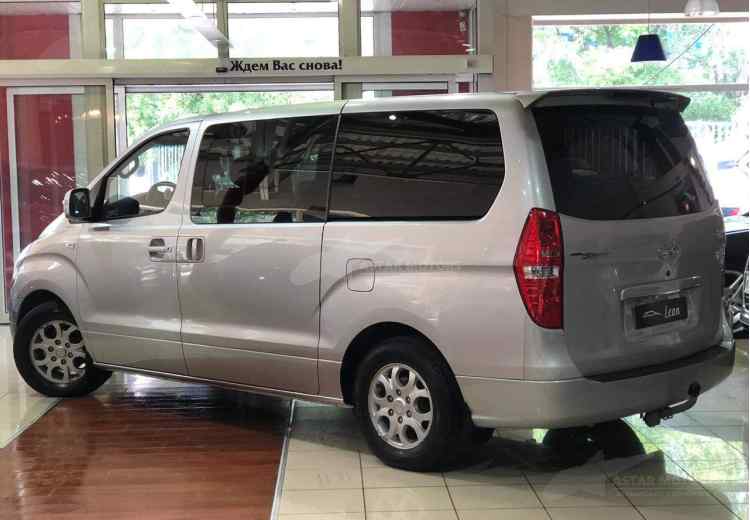 Hyundai Grand Starex I