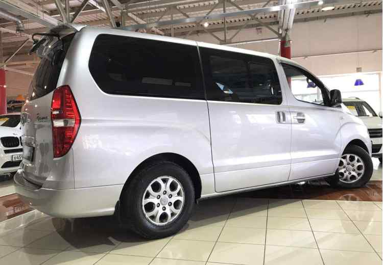 Hyundai Grand Starex I