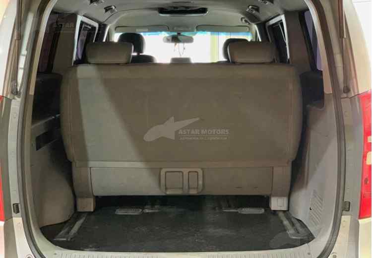 Hyundai Grand Starex I