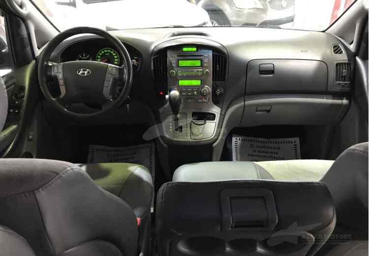 Hyundai Grand Starex I