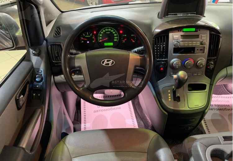 Hyundai Grand Starex I