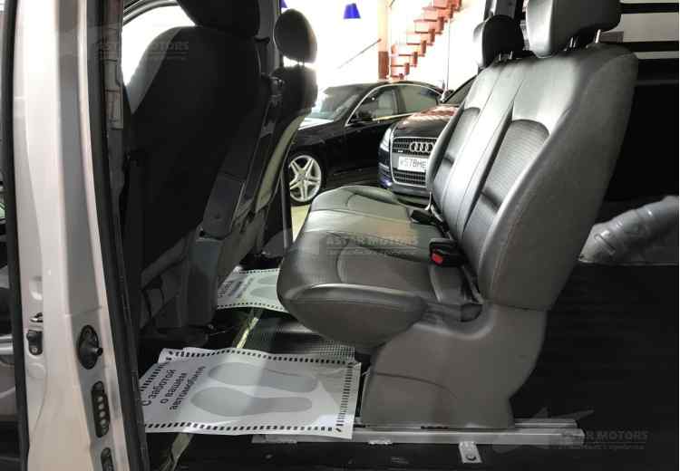 Hyundai Grand Starex I