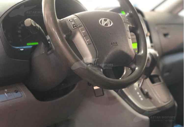 Hyundai Grand Starex I