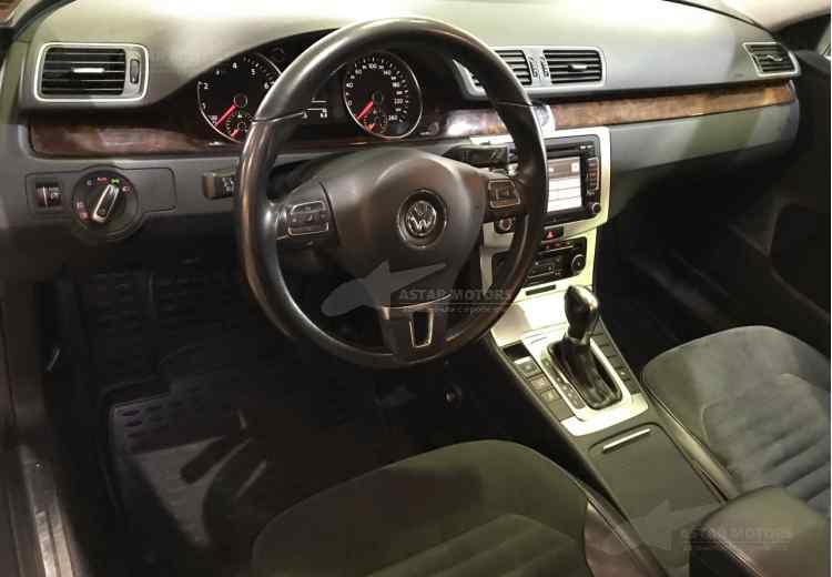 Volkswagen Passat B7