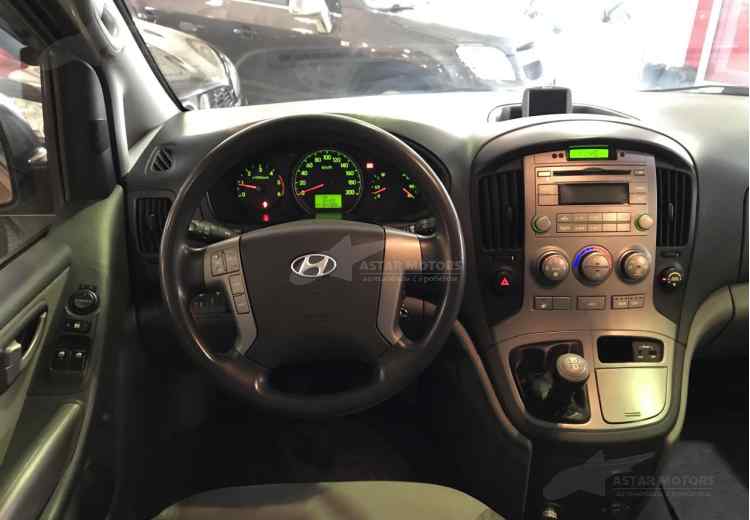 Hyundai Grand Starex I