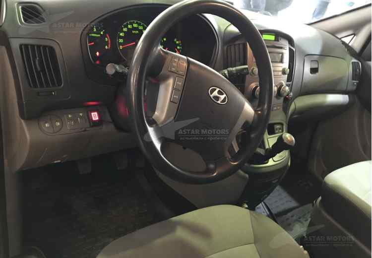 Hyundai Grand Starex I