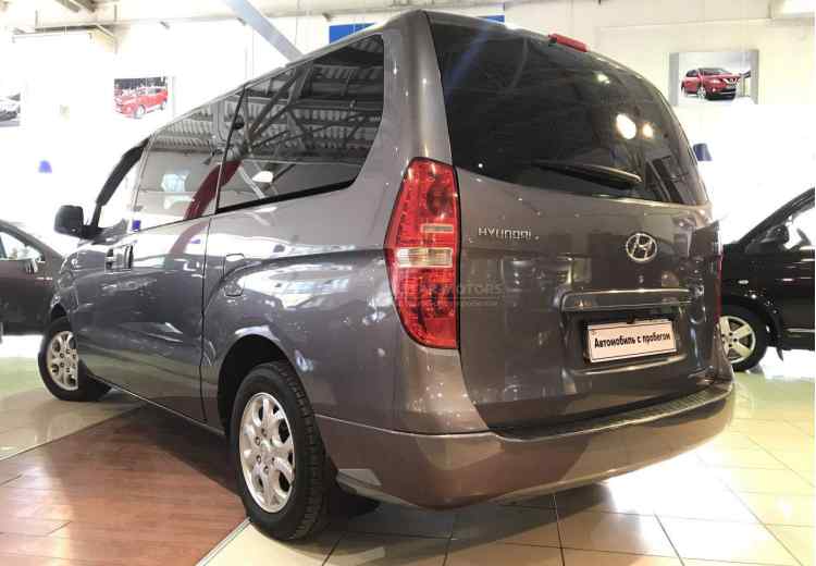 Hyundai Grand Starex I