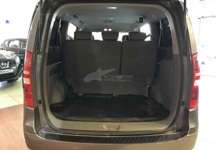 Hyundai Grand Starex I