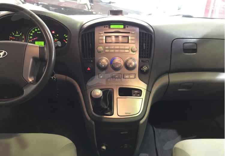 Hyundai Grand Starex I